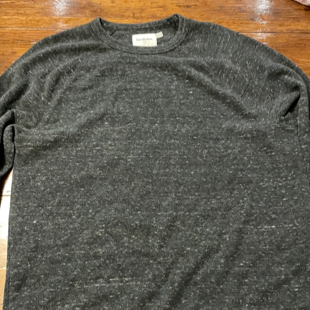 Goodfellow large long sleeve